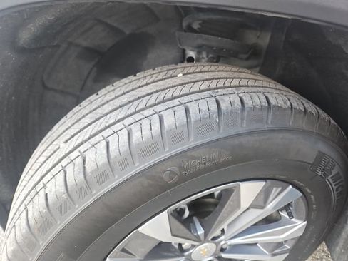 Used 2025 Chevrolet Equinox LT w/ Safety and Technology Package AWD/4WD image 28