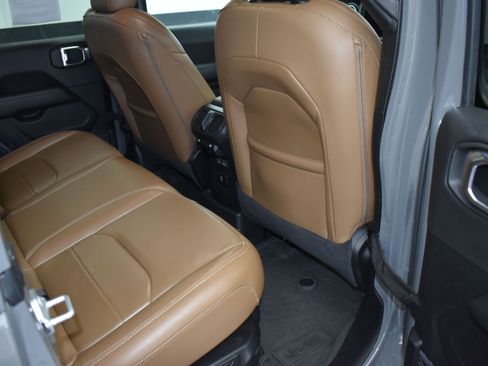 Used 2023 Jeep Wrangler Sahara w/ Cold Weather Group image 10