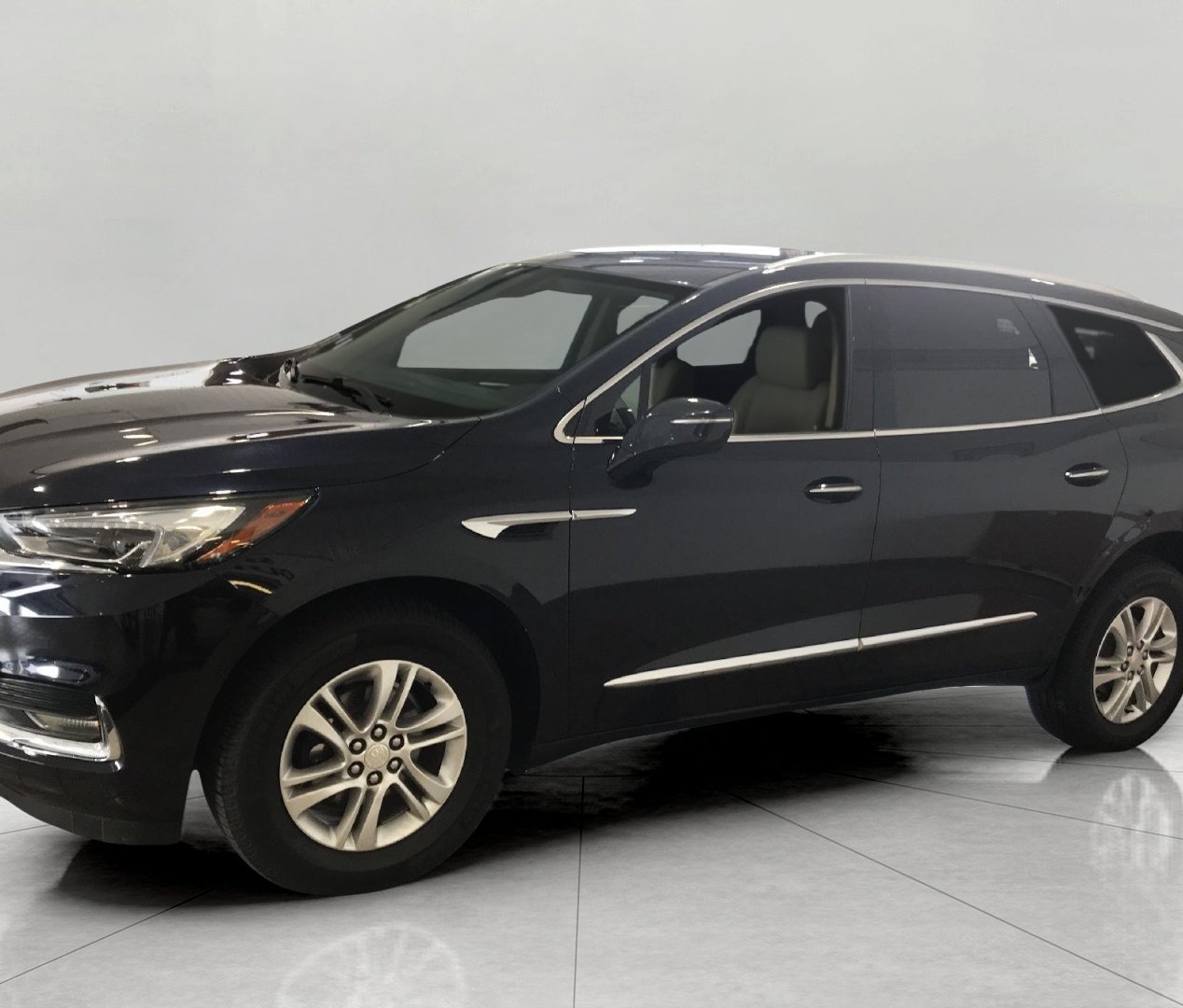 Used 2020 Buick Enclave Essence w/ Sound and Sites Package AWD/4WD image 11