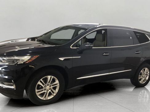 Used 2020 Buick Enclave Essence w/ Sound and Sites Package AWD/4WD image 11