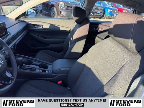 Used 2025 Honda Accord LX image 15