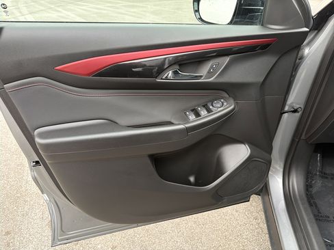 Used 2024 Chevrolet TrailBlazer RS w/ Driver Confidence Package image 11