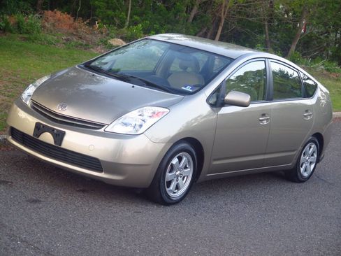 Used 2005 Toyota Prius FWD image 24
