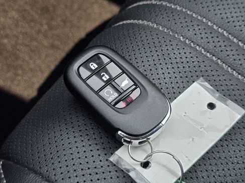 Used 2025 Honda HR-V EX-L image 34
