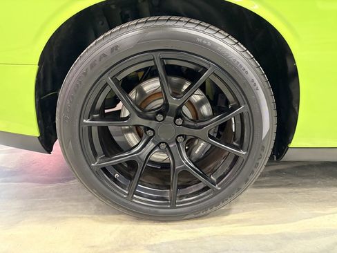 Used 2015 Dodge Challenger R/T Scat Pack w/ Scat Pack Appearance Package image 22