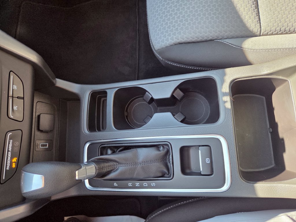 Used 2017 Ford Escape SE AWD/4WD image 19