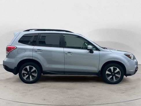 Used 2018 Subaru Forester 2.5i Limited AWD/4WD image 4