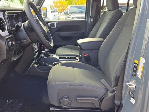 New 2026 Jeep Gladiator Sport image 24