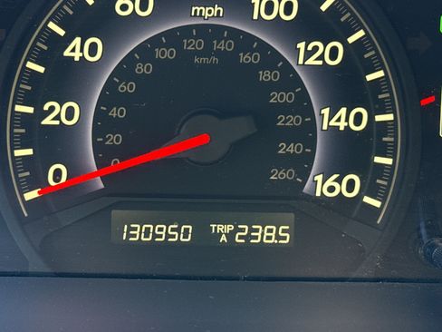 Used 2010 Honda Odyssey LX image 22