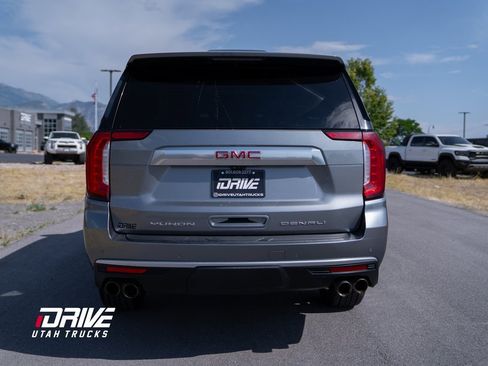 Used 2021 GMC Yukon XL Denali w/ Denali Premium Package image 14