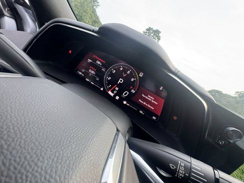 Used 2021 Chevrolet Corvette Stingray Preferred Cpe w/ Z51 Performance Package image 12