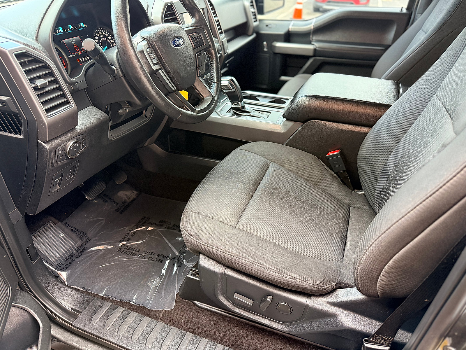 Used 2020 Ford F150 XLT w/ Equipment Group 302A Luxury AWD/4WD image 28