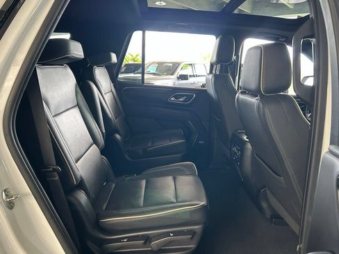 Used 2022 Chevrolet Tahoe Premier w/ Premium Package 2 RWD image 44
