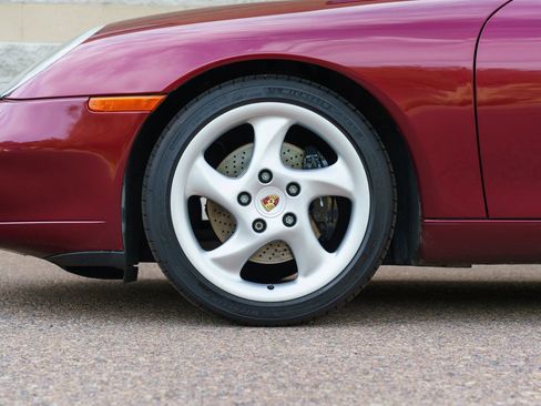 Used 2000 Porsche 911 Carrera image 31