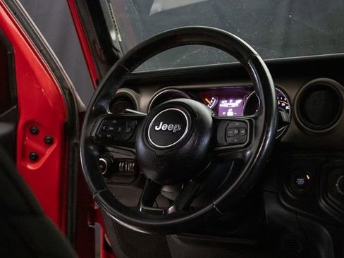 Used 2019 Jeep Wrangler Unlimited Sport S AWD/4WD image 15