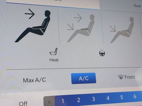 New 2025 Chrysler Pacifica Select w/ Fav Edition Package image 20