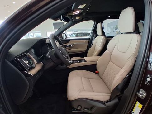 New 2026 Volvo XC90 B6 Plus w/ Protection Package Premier AWD/4WD image 14