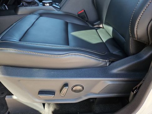 New 2025 Ford Bronco Badlands image 23