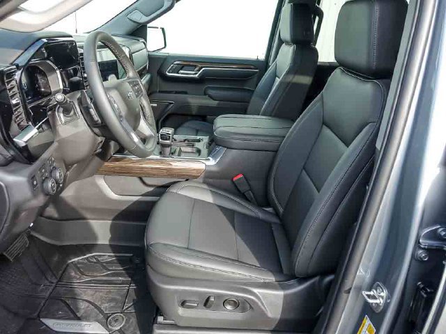 New 2026 Chevrolet Silverado 1500 RST w/ RST All Star Premium Package AWD/4WD image 13