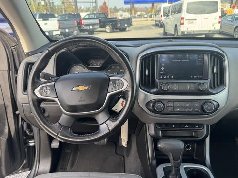 Used 2019 Chevrolet Colorado LT image 16