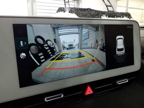 Certified 2023 Hyundai Ioniq 5 SE image 9