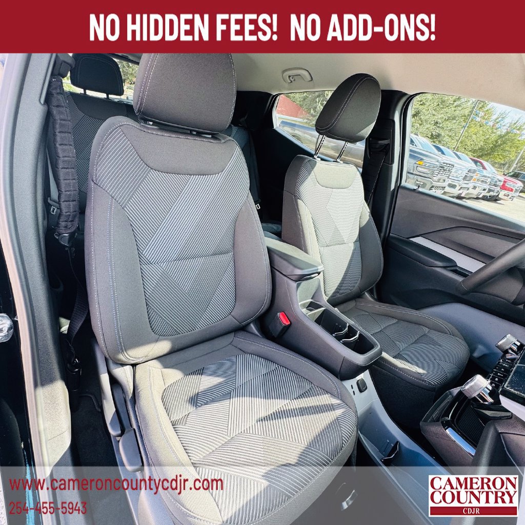 Used 2027 Chevrolet Bolt LT w/ Comfort Package FWD image 11