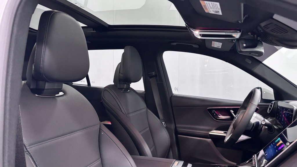 Certified 2025 Mercedes-Benz GLC 300 4MATIC image 19