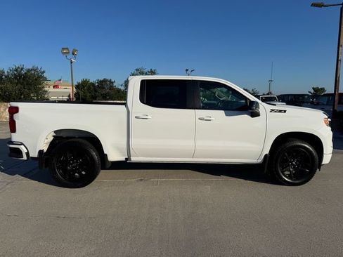 Used 2024 Chevrolet Silverado 1500 RST w/ Z71 Off-Road Package AWD/4WD image 4