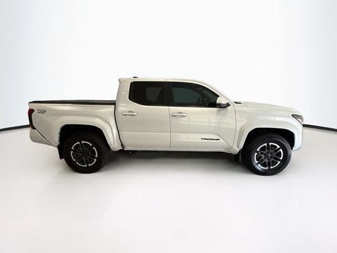 Certified 2024 Toyota Tacoma TRD Sport w/ TRD Sport Premium Package AWD/4WD image 7