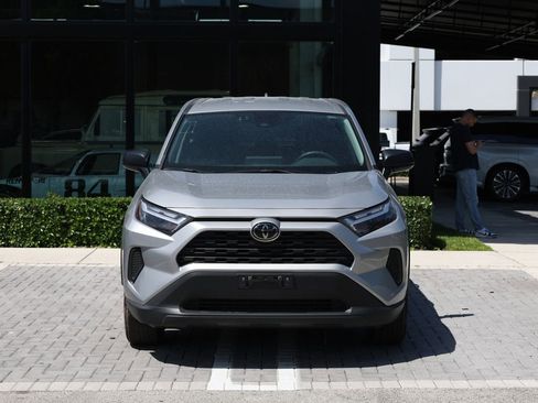 Used 2024 Toyota RAV4 LE image 3