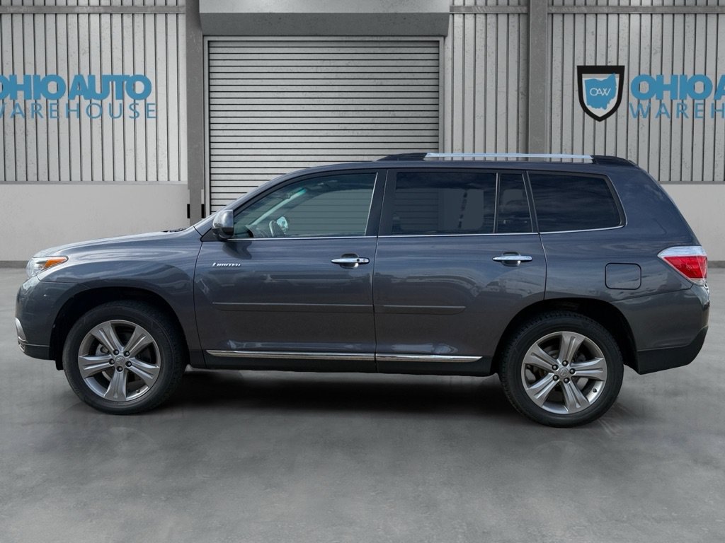 Used 2012 Toyota Highlander Limited w/ Tow Pkg AWD/4WD image 4