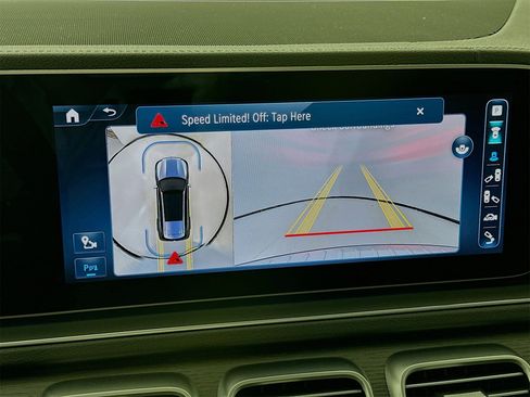 Used 2024 Mercedes-Benz GLS 450 4MATIC image 15