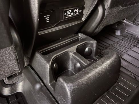 Used 2023 Jeep Grand Cherokee L Laredo image 21