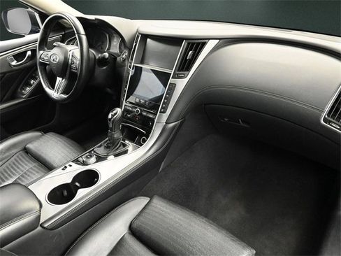Used 2019 INFINITI Q50 Signature Edition image 19