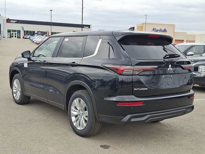 New 2026 Mitsubishi Outlander ES