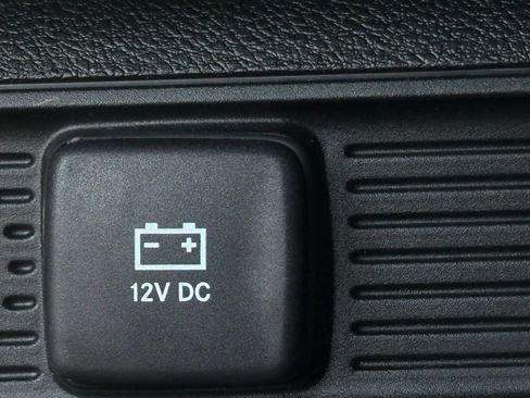 Used 2024 Jeep Grand Cherokee Altitude AWD/4WD image 27