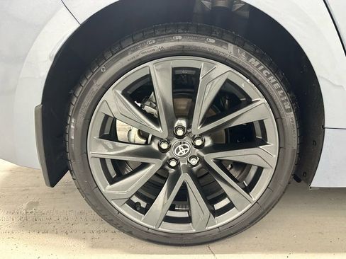 Used 2025 Toyota Corolla SE w/ SE Premium Package image 63