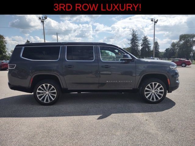 Used 2023 Jeep Grand Wagoneer L Series II AWD/4WD image 6