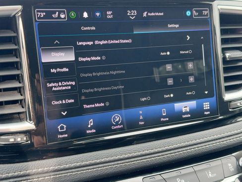 Used 2023 Chrysler Pacifica Limited image 23