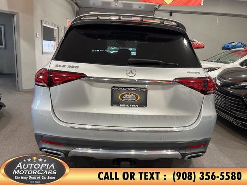 Used 2021 Mercedes-Benz GLE 350 4MATIC image 4