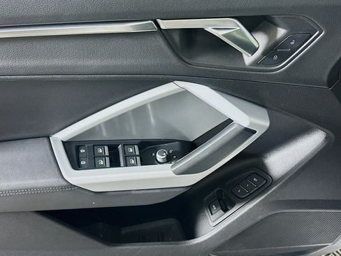 Used 2023 Audi Q3 2.0T Premium image 15