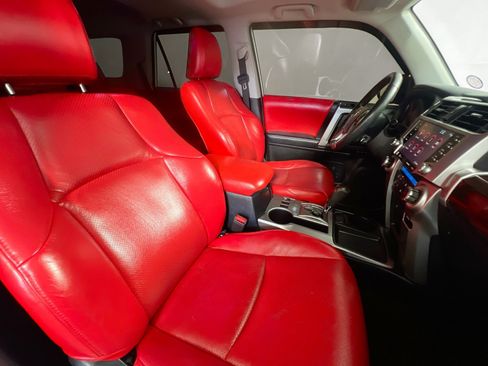 Used 2020 Toyota 4Runner Limited RWD image 31