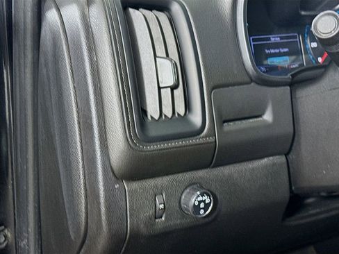 Used 2017 GMC Canyon SLE w/ SLE Convenience Package image 8