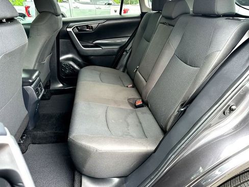 Used 2024 Toyota RAV4 LE FWD image 17