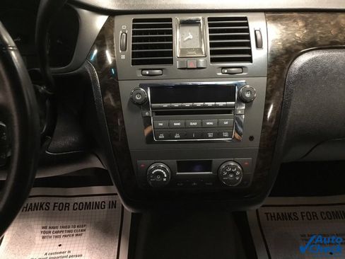 Used 2011 Cadillac DTS Base image 47