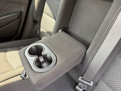 Used 2022 GMC Terrain SLE w/ Driver Convenience Package FWD image 26