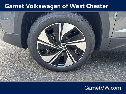 New 2026 Volkswagen Taos SE AWD/4WD image 18