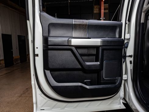 Used 2021 Ford F250 Lariat w/ Lariat Value Package image 36