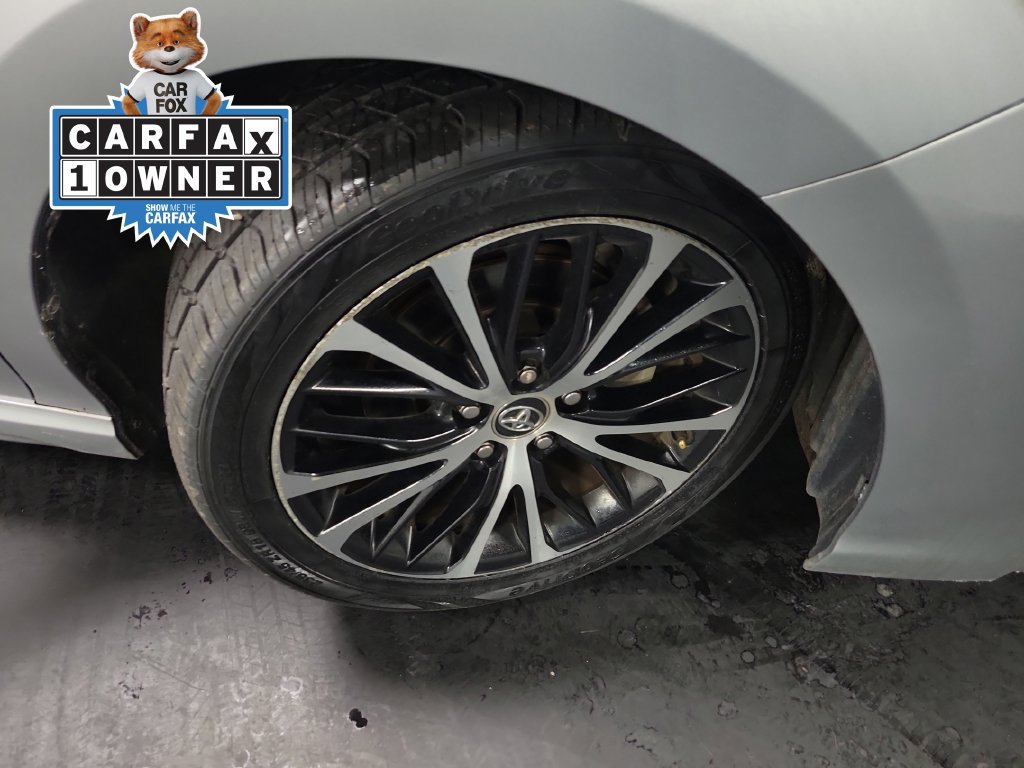 Used 2020 Toyota Camry SE FWD image 10