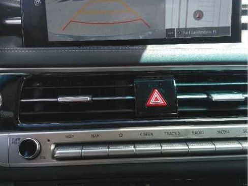 Used 2026 Genesis G70 2.5T image 3